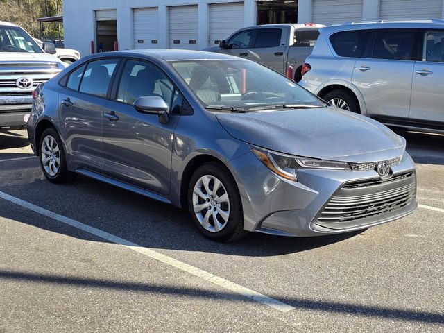 2025 Toyota Corolla LE FWD