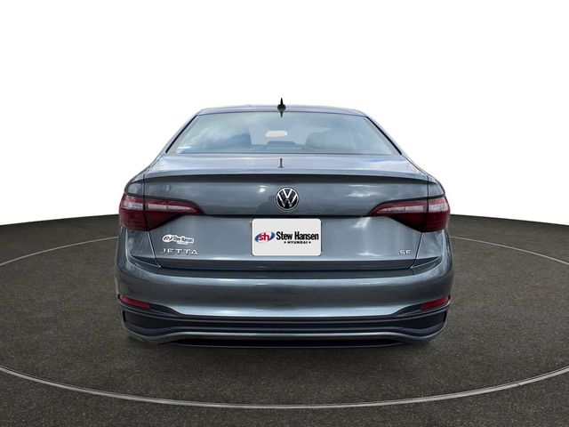 Used 2024  Volkswagen 1.5T SE image 4