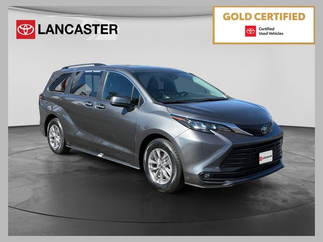 2025 Toyota Sienna XLE 7-Passenger FWD