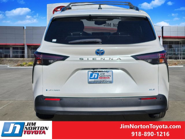 Used 2025 Toyota Sienna Van
