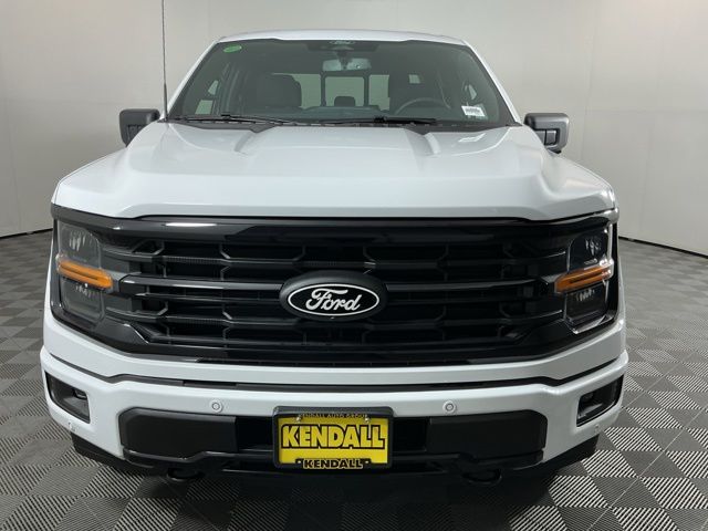 New 2026 Oxford White Ford XLT image 2