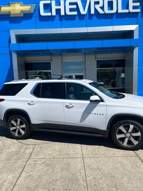Summit White 2018 Chevrolet Traverse LT Leather AWD SUV / Crossover Four-Wheel Drive 9-Speed Automatic