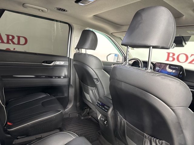 2023 Hyper White Hyundai Palisade Limited AWD SUV