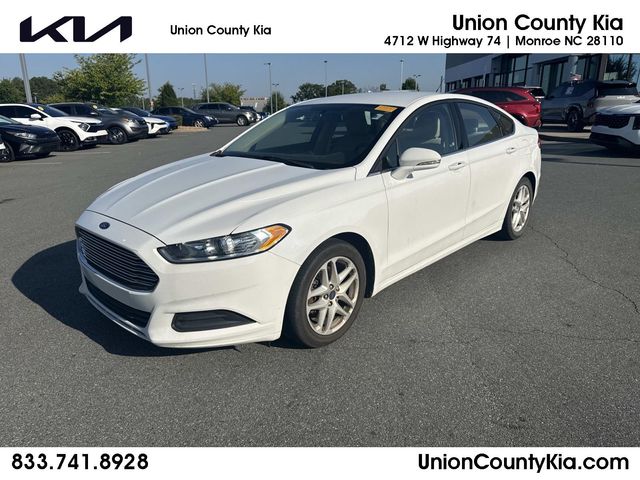 Oxford White 2016 Ford Fusion Sedan Front-Wheel Drive 6-Speed Automatic