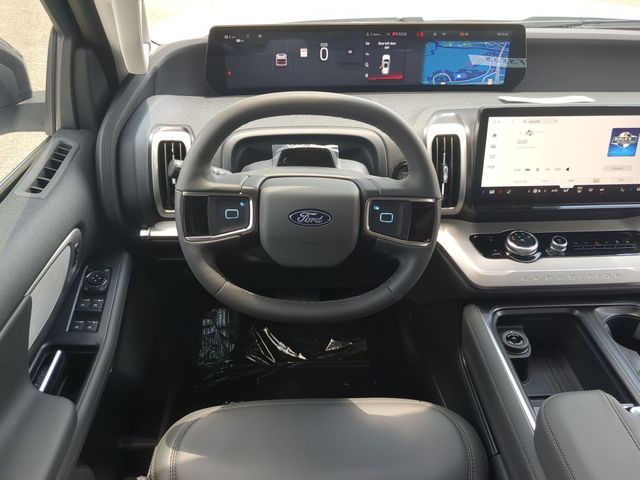 New 2026 Star White Metallic Tri-Coat Ford Active image 39