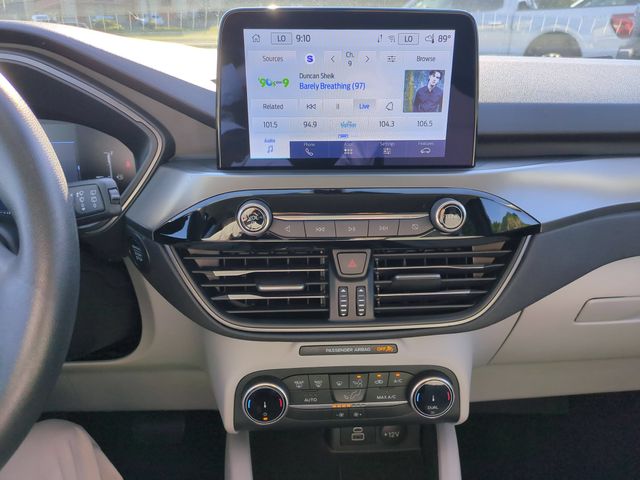 Used 2025 White Ford Active image 20