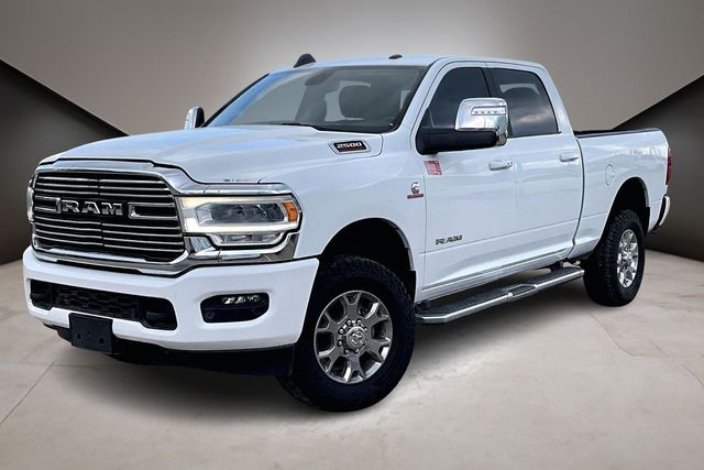 Bright White Clearcoat 2024 RAM 2500 Laramie Crew Cab 4WD Pickup Truck Four-Wheel Drive 6-Speed Automatic