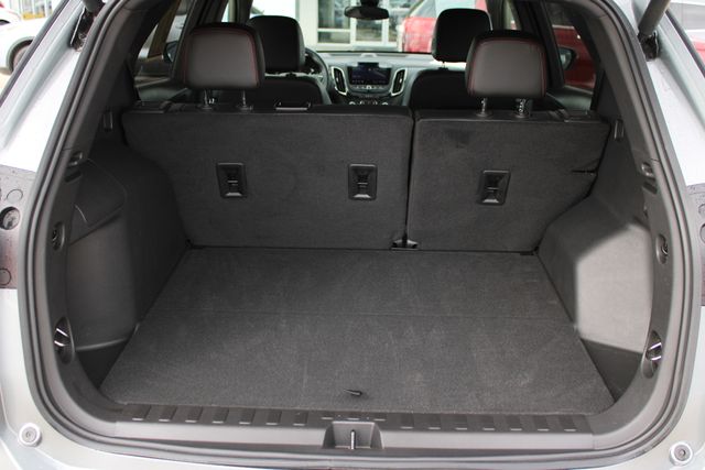 Used 2023 Gray Chevrolet RS image 33