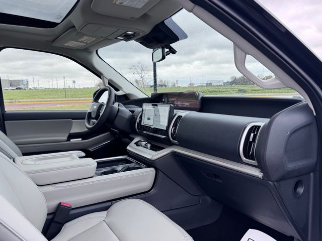 2025 Ford Expedition Active MAX