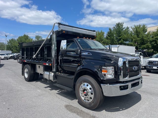 2025 Ford F-750 Super Duty 