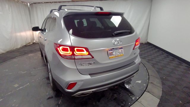2017 – Hyundai – Santa Fe