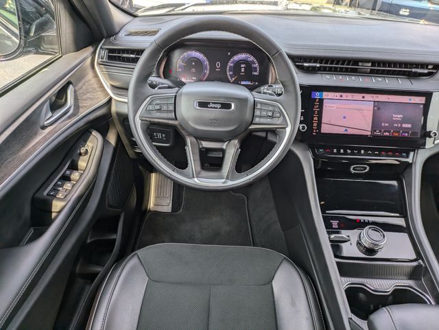 2026 Jeep Grand Cherokee Altitude