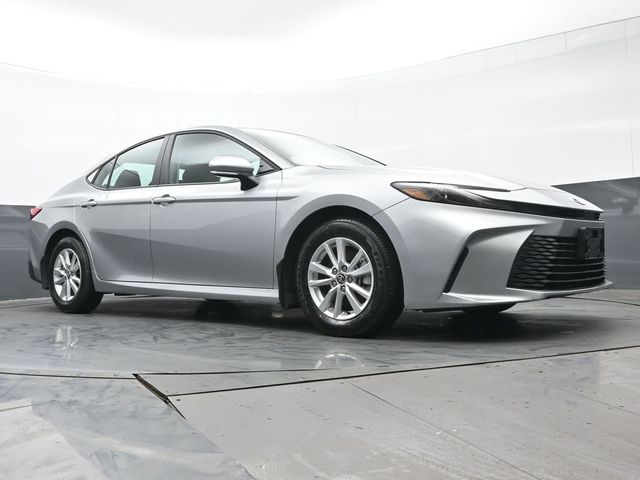 2025 Toyota Camry LE 40