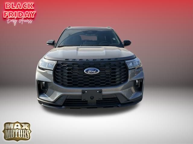 2025 Ford Explorer ST-Line 2