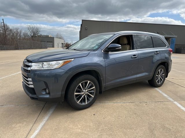 2019 Toyota Highlander XLE FWD