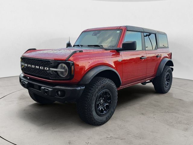 Hot Pepper Red Metallic Tinted Clearcoat 2023 Ford Bronco SUV / Crossover Four-Wheel Drive Automatic