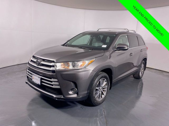 2019 Toyota Highlander XLE 26