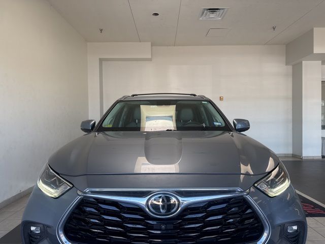 2021 Toyota Highlander Limited  at Don McGill Toyota