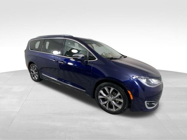 2017 Chrysler Pacifica Limited 8