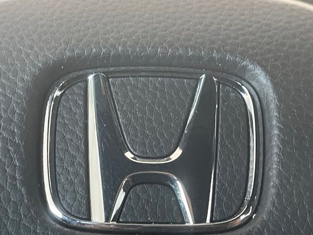 Certified Used 2025 Platinum White Pearl Honda Sport image 11