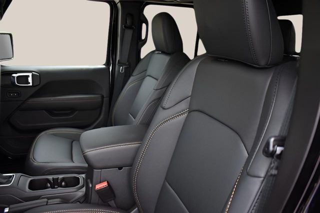 New Car 2025 Jeep Gladiator  High Tide For Sale Under $40,000 In Austin, Texas