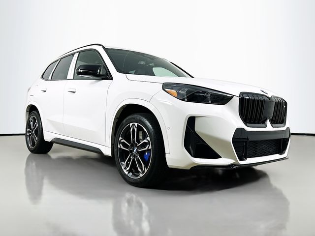 2025 BMW X1 M35i 33