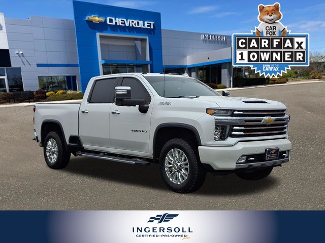 White (Iridescent Pearl Tricoat) 2022 Chevrolet Silverado 2500HD High Country Crew Cab 4WD Pickup Truck Four-Wheel Drive Automatic
