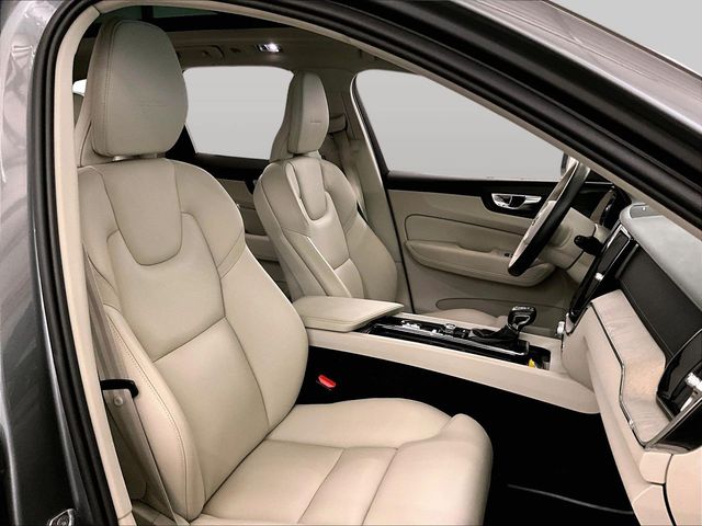 2020 Volvo XC60 T6 Inscription - 7