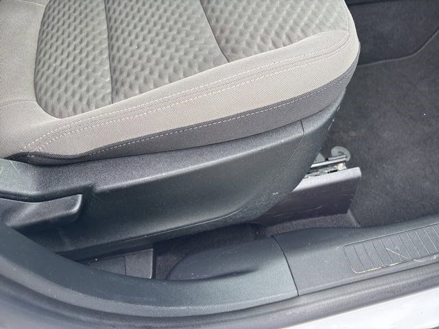2020 Ford Escape SE photo