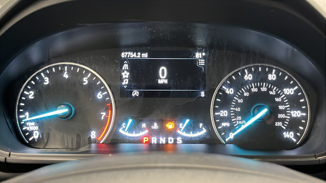 Used 2020 Shadow Black Ford SE image 16
