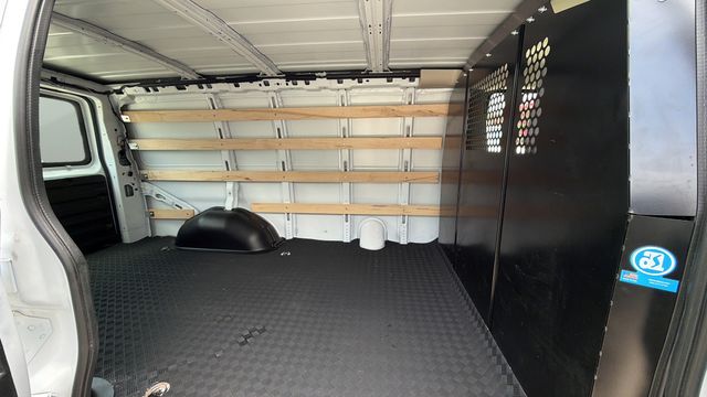 Used 2025 White Chevrolet Work Van image 34