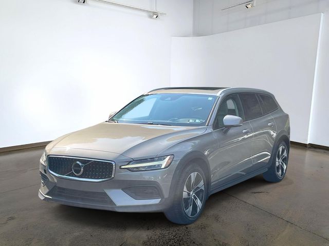 Pebble Gray Metallic 2020 Volvo V60 Wagon All-Wheel Drive Automatic