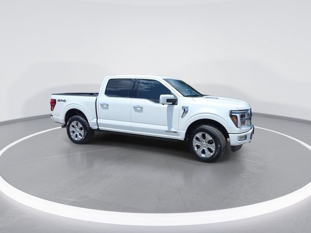 New 2026 Star White Metallic Tri-Coat Ford Platinum® image 2