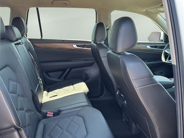 Used 2025 Volkswagen Atlas SUV