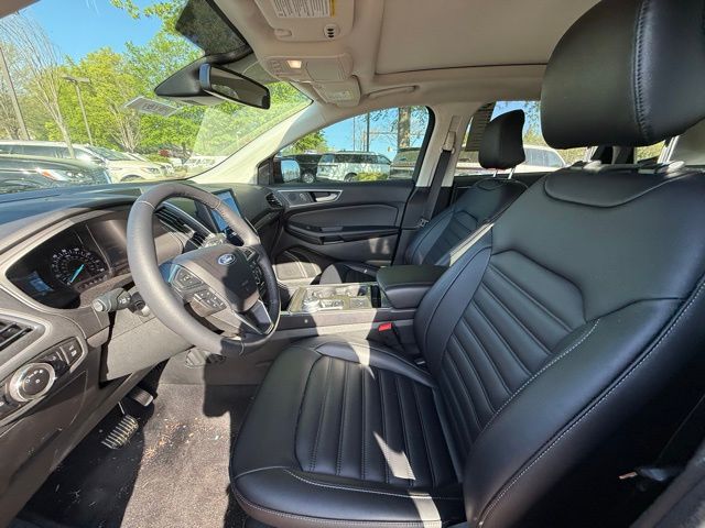 2023 Ford Edge SEL photo
