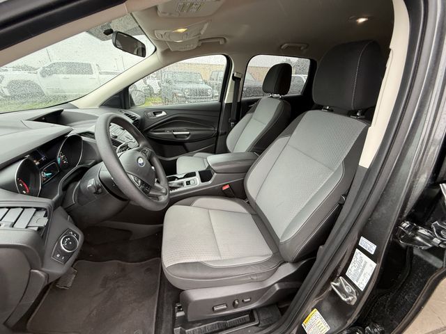 2017 Ford Escape SE Gray at Community Kia