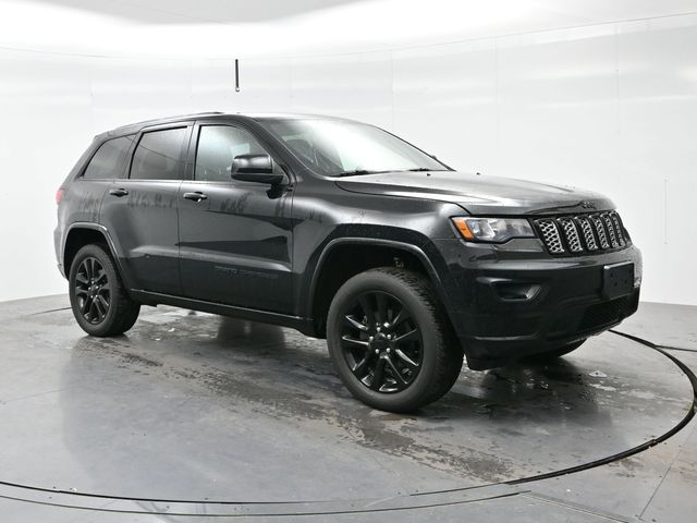 2017 Jeep Grand Cherokee Altitude 4WD