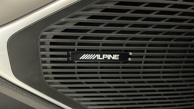 Used 2023 Bright White Clearcoat Jeep Base image 37
