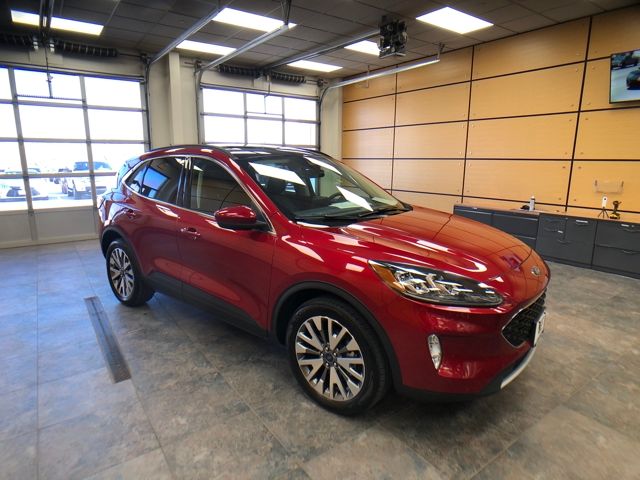 Rapid Red Metallic Tinted Clearcoat 2022 Ford Escape Titanium AWD SUV / Crossover All-Wheel Drive 8-Speed Automatic