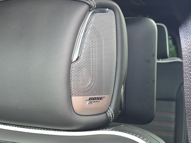 2025 GMC Yukon XL AT4 Ultimate:C02706