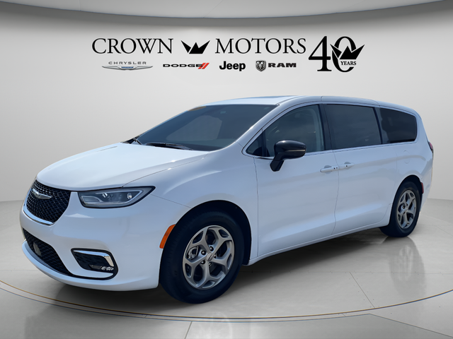 Bright White Clearcoat 2024 Chrysler Pacifica Minivan Front-Wheel Drive 9-Speed Automatic