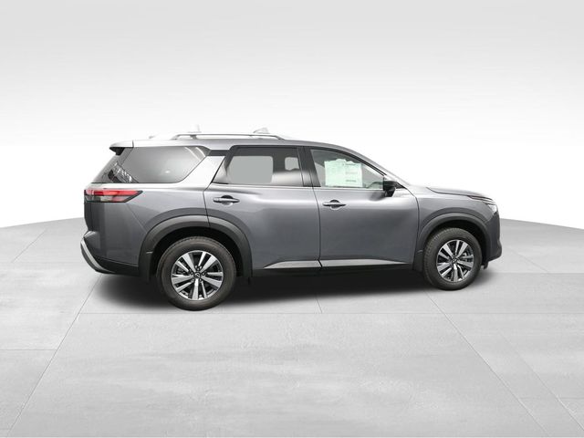 2024 Nissan Pathfinder SL 3