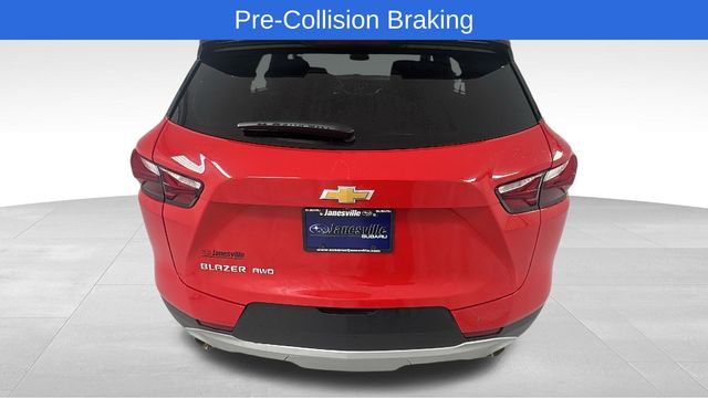 View vehicle photo 4