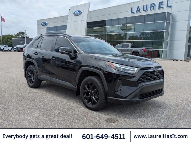 2023 Toyota RAV4 XLE FWD