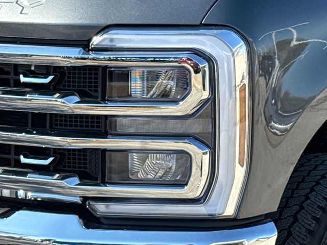 New 2026 Gray Ford Lariat image 4