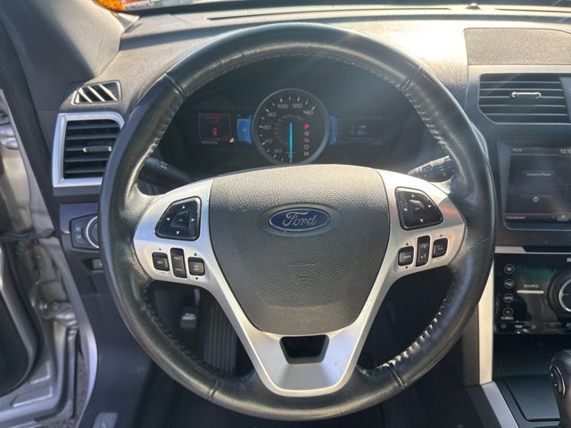 2011 Ford Explorer Limited photo 10