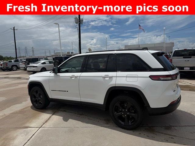 2023 Jeep Grand Cherokee Limited White/off-white at Big Star Chrysler Jeep Dodge Ram 