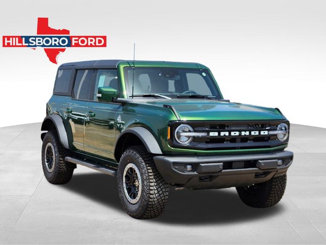 2024 Ford Bronco Outer Banks 2