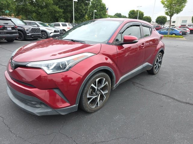 2018 Toyota C-HR XLE - Photo 2