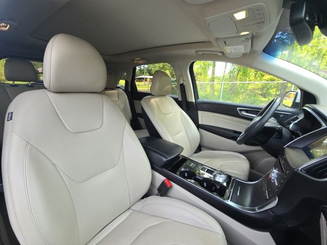 2019 Ford Edge Titanium:45449B